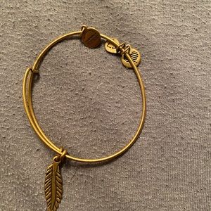 Alex and Annie feather bracelet